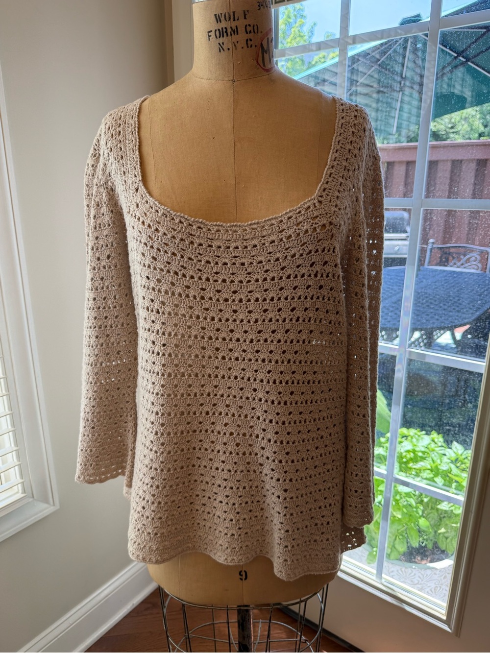 GAP Linen/Cotton Crochet Scoop Neck Sweater in Light Beige Size L